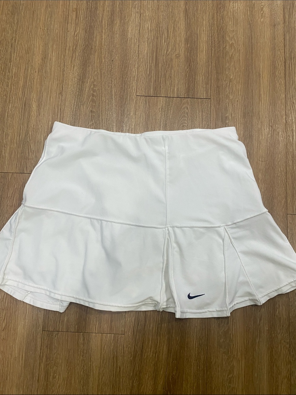 Nike White Circle Skater Tennis Skirt with black Swoosh Accent